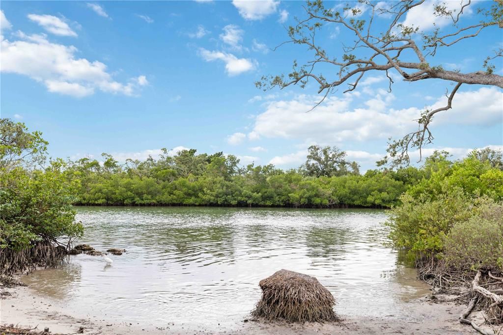 For Sale: $1,050,000 (3 beds, 3 baths, 3060 Square Feet)