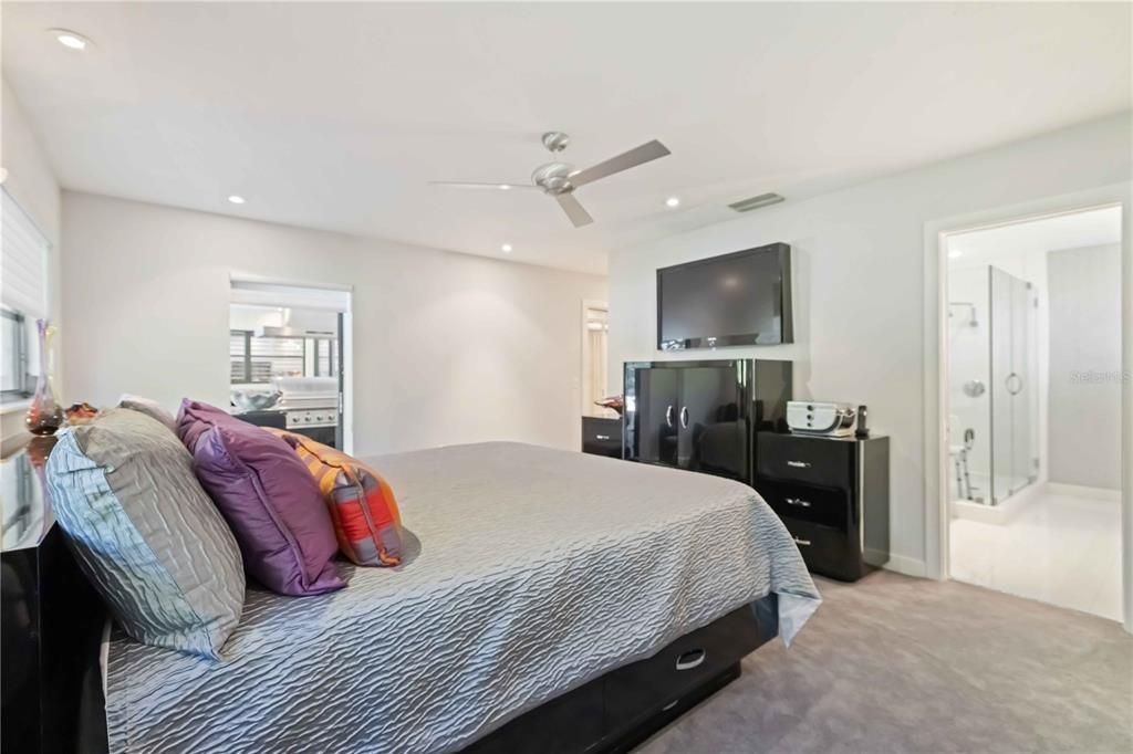 For Sale: $1,050,000 (3 beds, 3 baths, 3060 Square Feet)