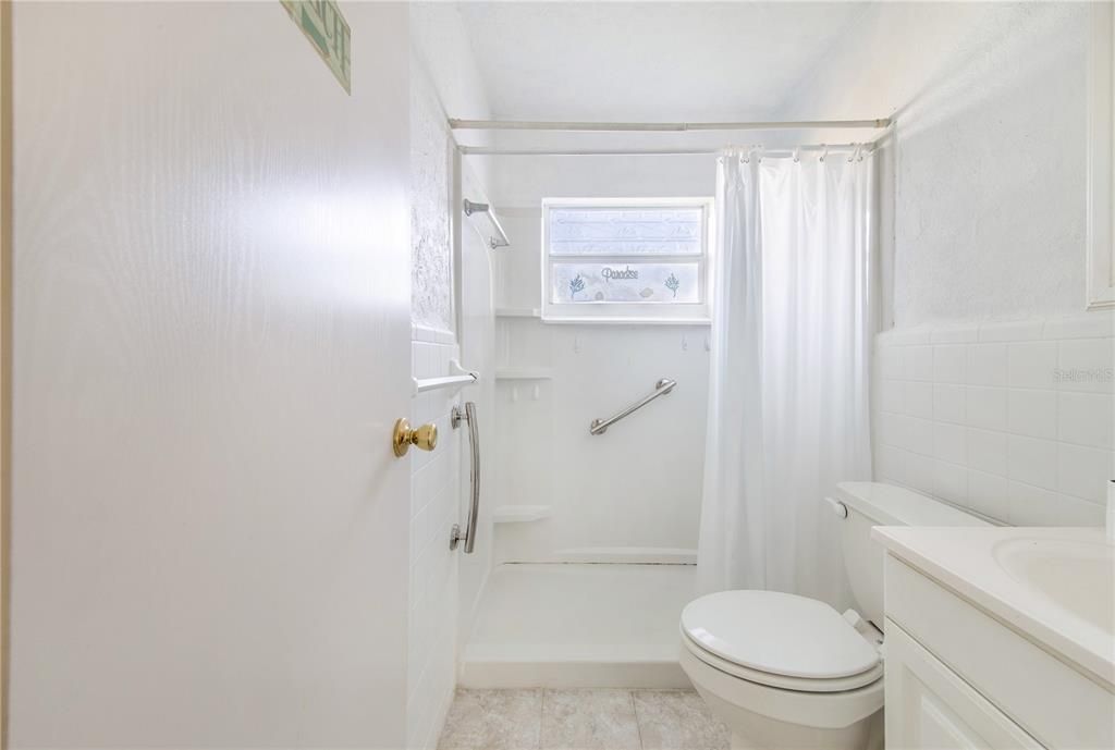 Active With Contract: $215,000 (4 beds, 2 baths, 1492 Square Feet)