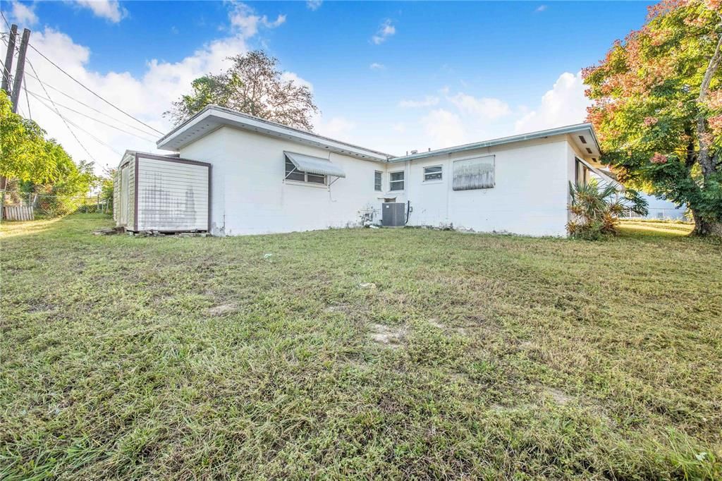 Active With Contract: $215,000 (4 beds, 2 baths, 1492 Square Feet)