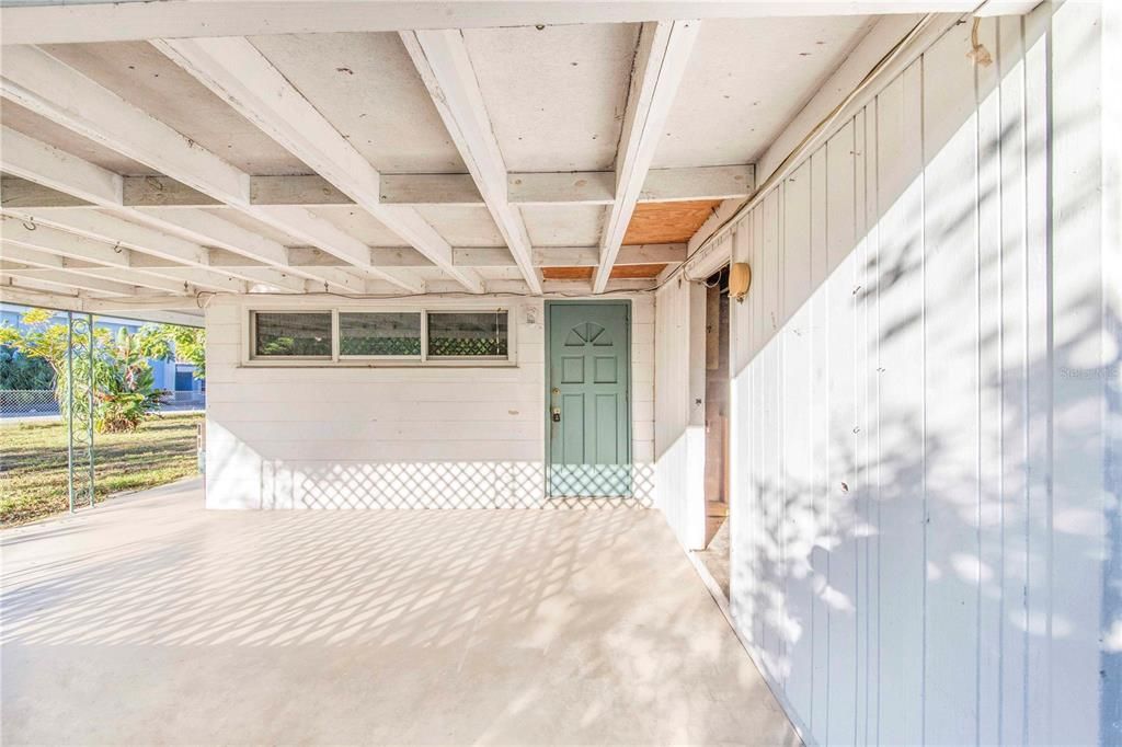 Active With Contract: $215,000 (4 beds, 2 baths, 1492 Square Feet)