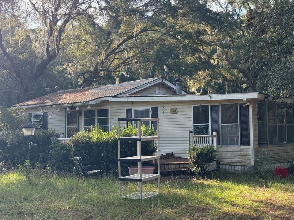 Vendido Recientemente: $129,900 (3 camas, 2 baños, 1000 Pies cuadrados)