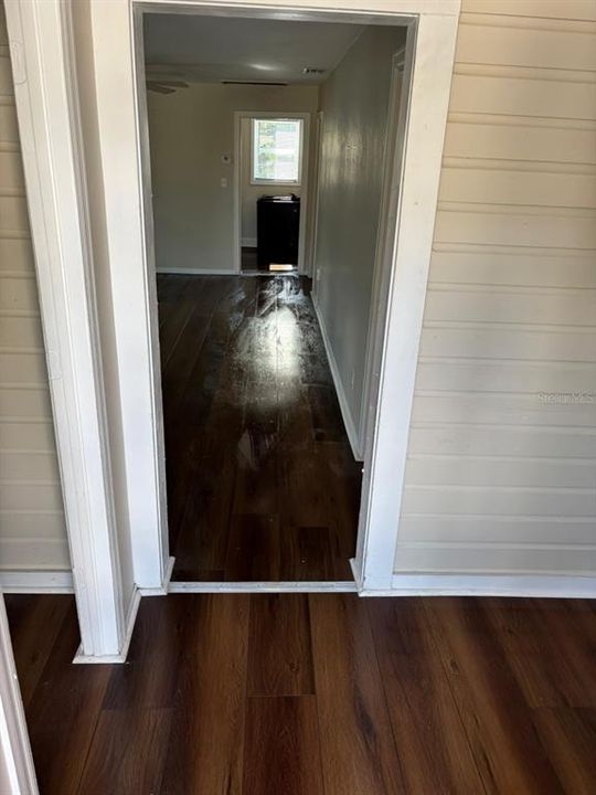 出租: $1,375 (2 贝兹, 1 浴室, 780 平方英尺)