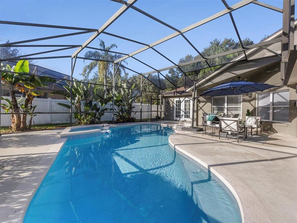 Active With Contract: $470,000 (3 beds, 2 baths, 1738 Square Feet)