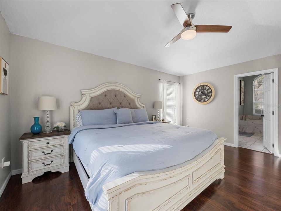 Active With Contract: $470,000 (3 beds, 2 baths, 1738 Square Feet)