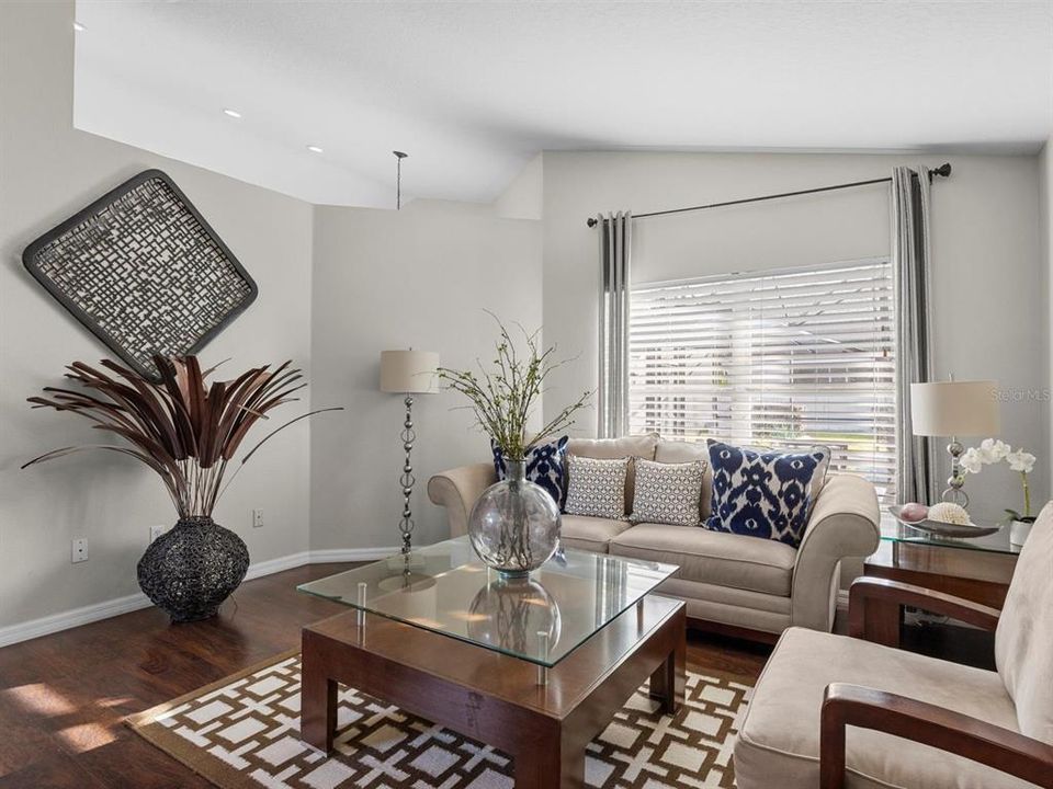 Active With Contract: $470,000 (3 beds, 2 baths, 1738 Square Feet)