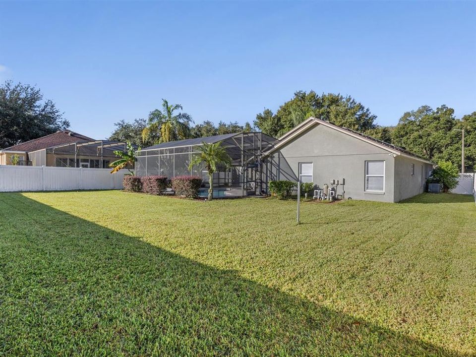 Active With Contract: $470,000 (3 beds, 2 baths, 1738 Square Feet)