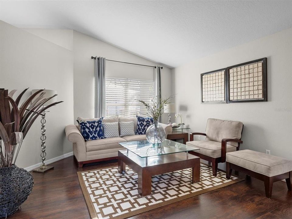 Active With Contract: $470,000 (3 beds, 2 baths, 1738 Square Feet)