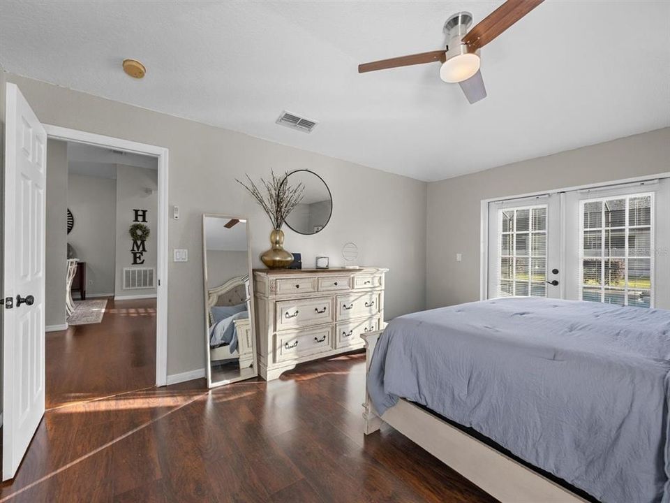 Active With Contract: $470,000 (3 beds, 2 baths, 1738 Square Feet)