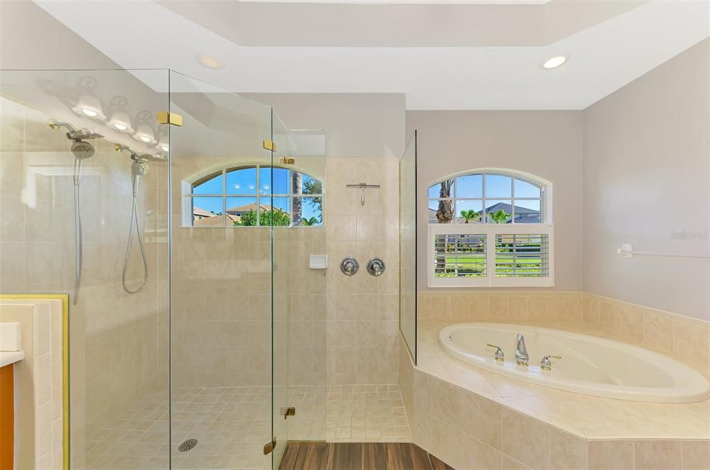 待售: $939,000 (5 贝兹, 4 浴室, 3860 平方英尺)