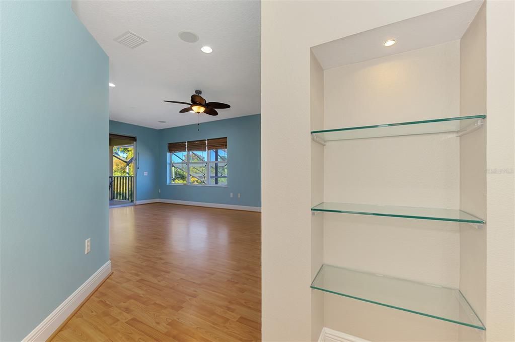 待售: $939,000 (5 贝兹, 4 浴室, 3860 平方英尺)