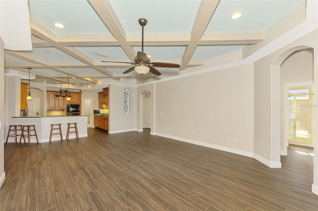 待售: $939,000 (5 贝兹, 4 浴室, 3860 平方英尺)