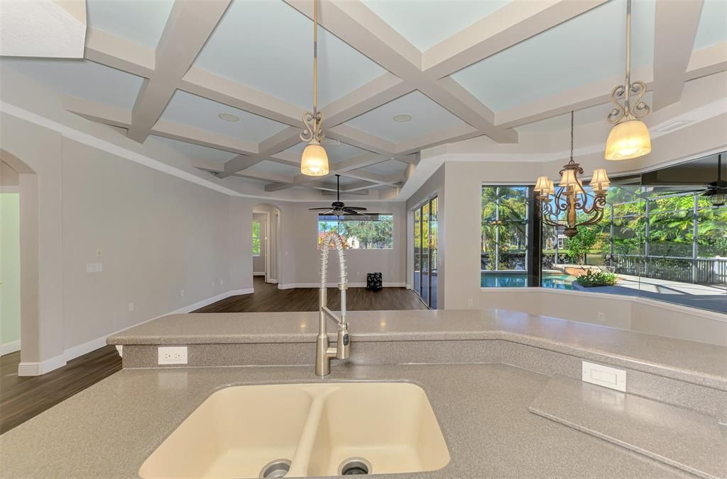 待售: $939,000 (5 贝兹, 4 浴室, 3860 平方英尺)