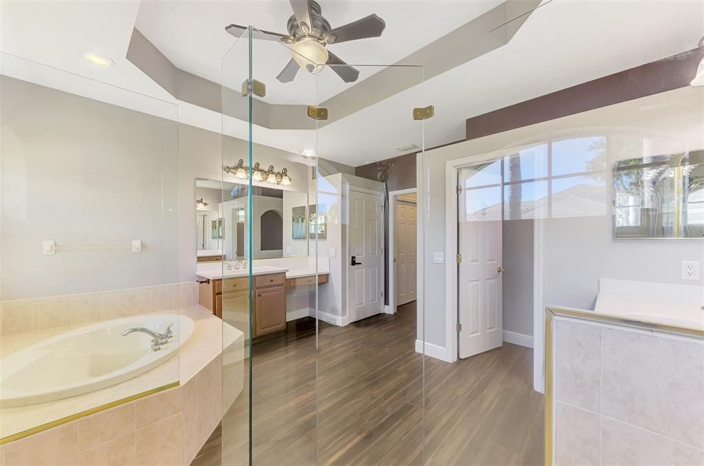 待售: $939,000 (5 贝兹, 4 浴室, 3860 平方英尺)