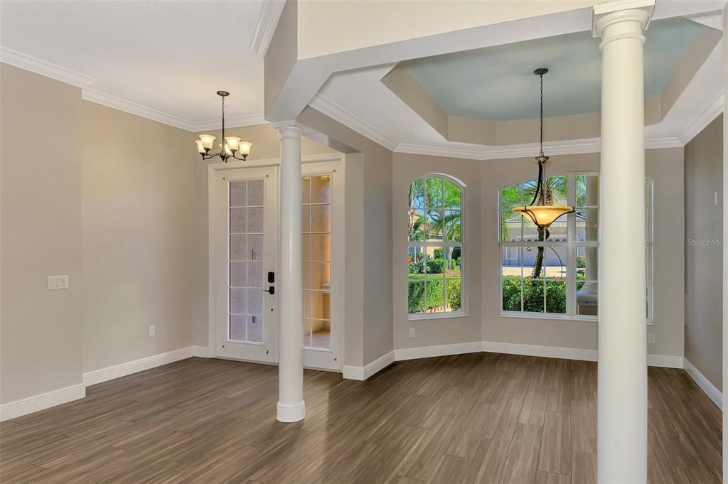 待售: $939,000 (5 贝兹, 4 浴室, 3860 平方英尺)