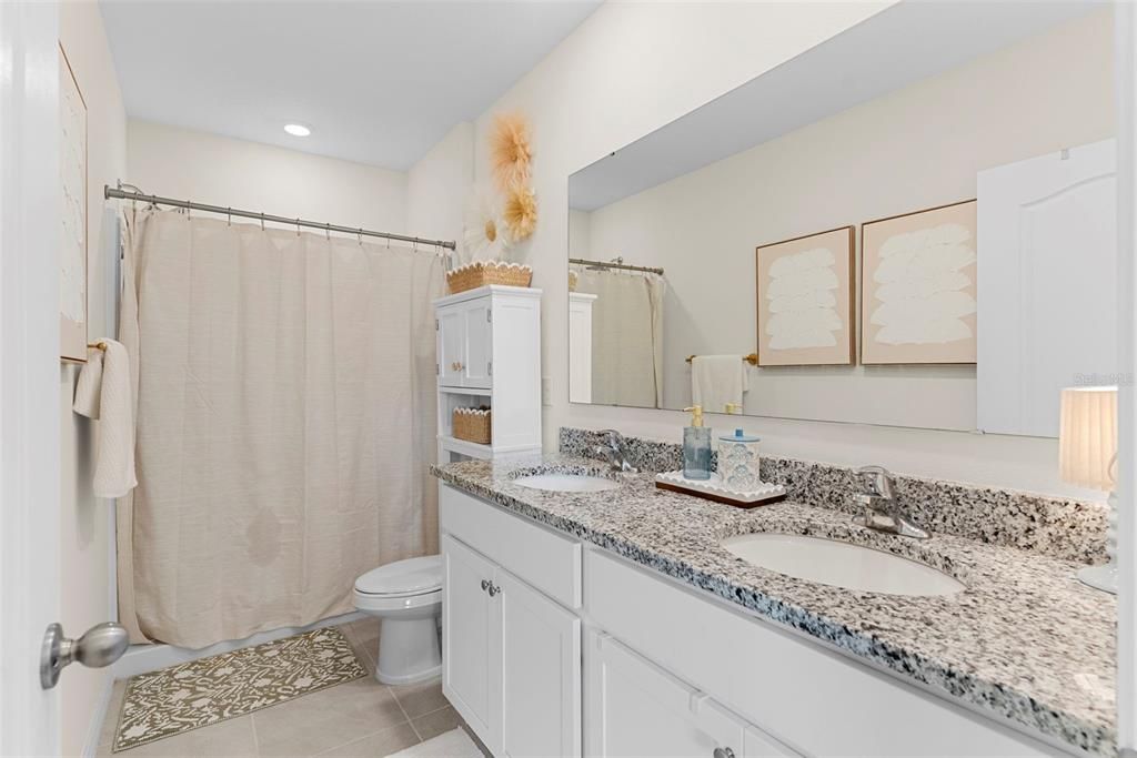 На продажу: $299,000 (3 спален, 2 ванн, 1660 Квадратных фут)