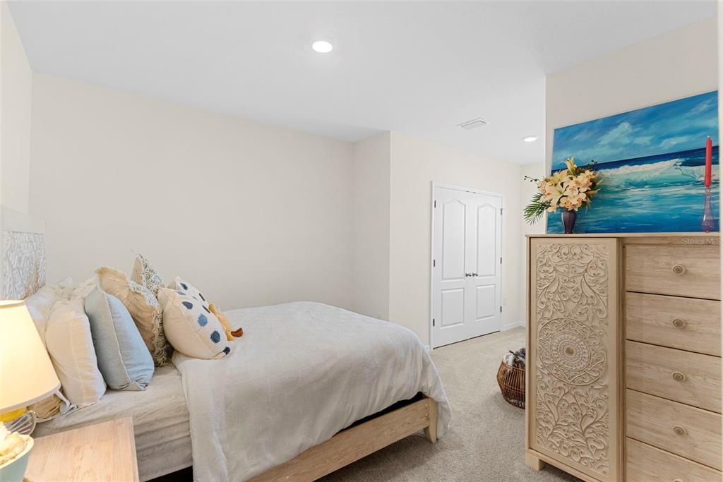 На продажу: $299,000 (3 спален, 2 ванн, 1660 Квадратных фут)