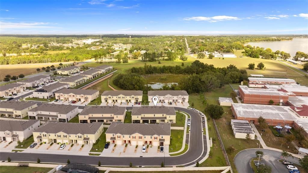 На продажу: $299,000 (3 спален, 2 ванн, 1660 Квадратных фут)