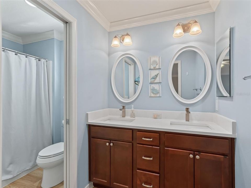 合同活跃: $425,000 (3 贝兹, 2 浴室, 1611 平方英尺)