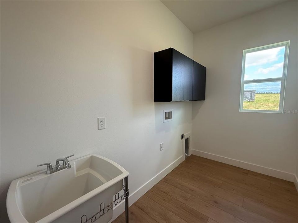 For Sale: $1,106,842 (4 beds, 4 baths, 3495 Square Feet)