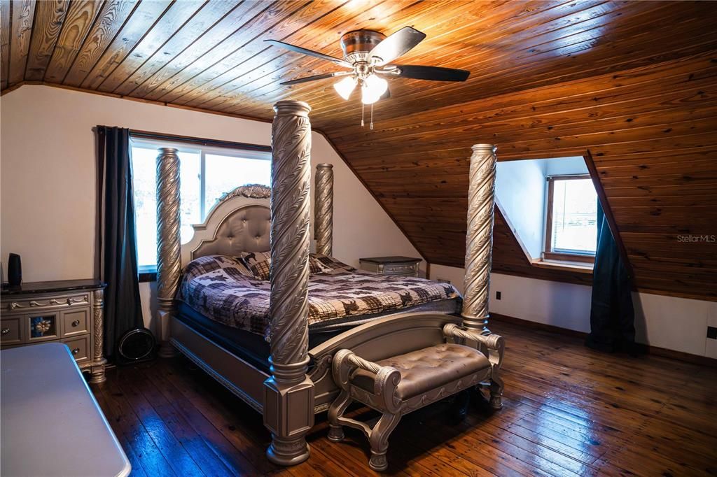 For Sale: $430,000 (3 beds, 2 baths, 2309 Square Feet)