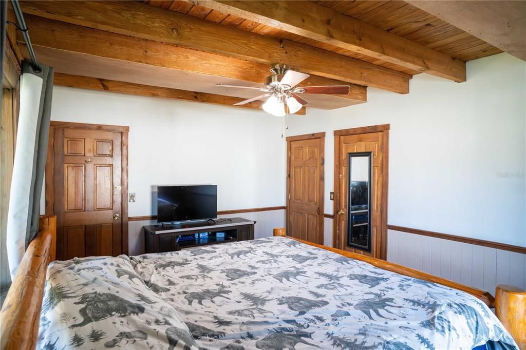 For Sale: $430,000 (3 beds, 2 baths, 2309 Square Feet)