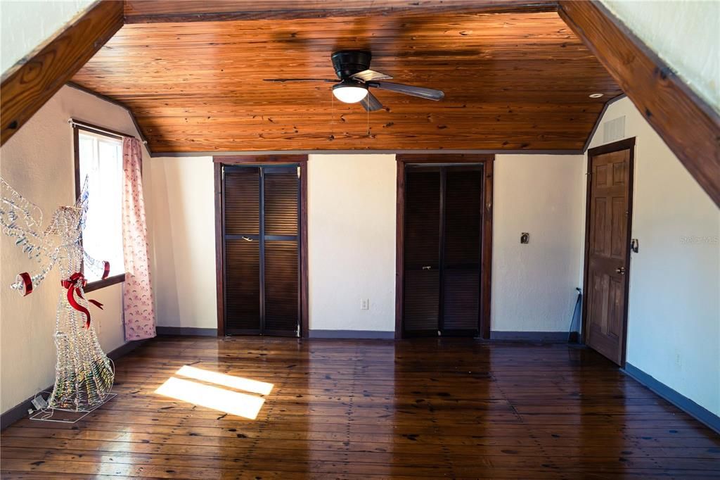 For Sale: $430,000 (3 beds, 2 baths, 2309 Square Feet)