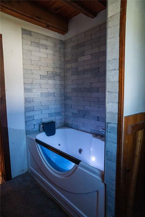 For Sale: $430,000 (3 beds, 2 baths, 2309 Square Feet)