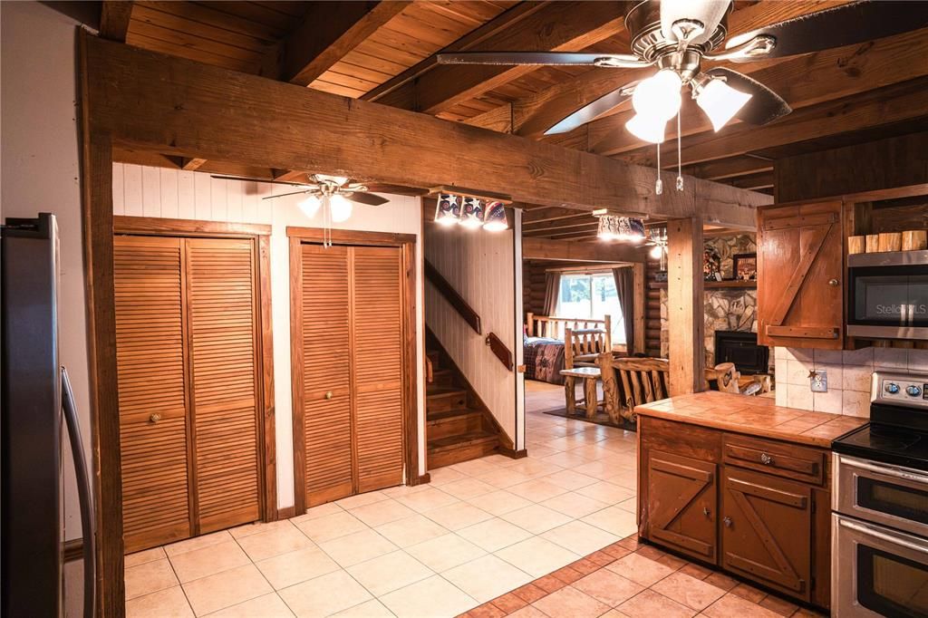 For Sale: $430,000 (3 beds, 2 baths, 2309 Square Feet)