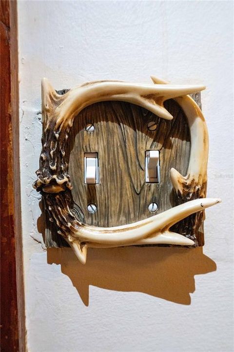 For Sale: $430,000 (3 beds, 2 baths, 2309 Square Feet)