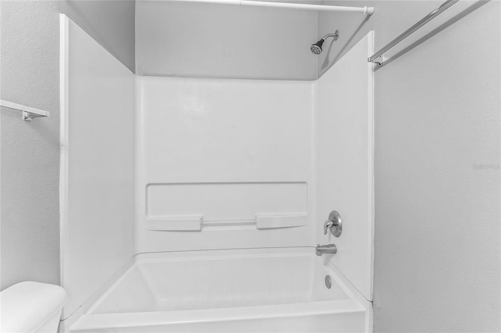 出租: $2,000 (3 贝兹, 2 浴室, 1473 平方英尺)