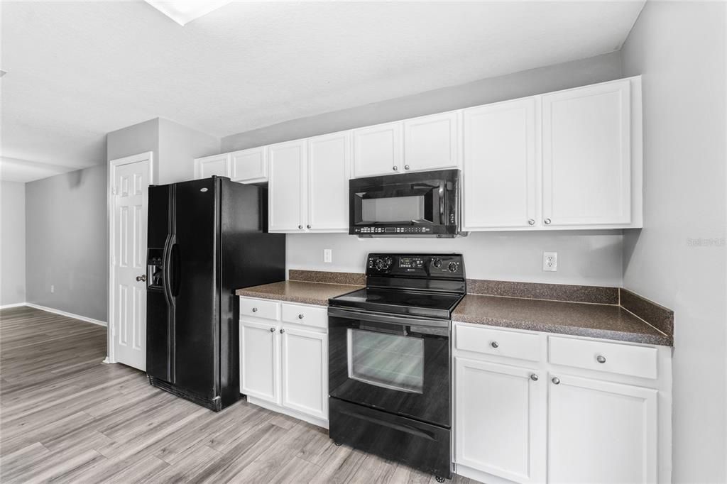 出租: $2,000 (3 贝兹, 2 浴室, 1473 平方英尺)