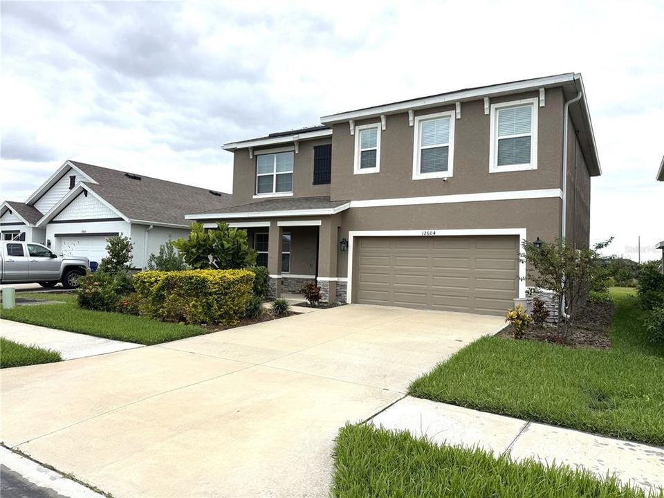 For Rent: $3,300 (5 beds, 3 baths, 2631 Square Feet)