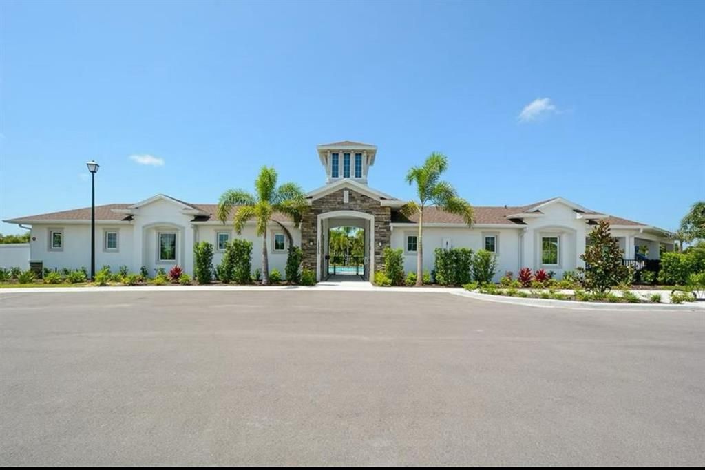 For Rent: $3,300 (5 beds, 3 baths, 2631 Square Feet)