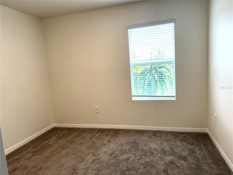 For Rent: $3,300 (5 beds, 3 baths, 2631 Square Feet)