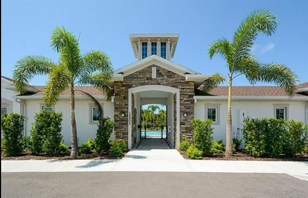 For Rent: $3,300 (5 beds, 3 baths, 2631 Square Feet)