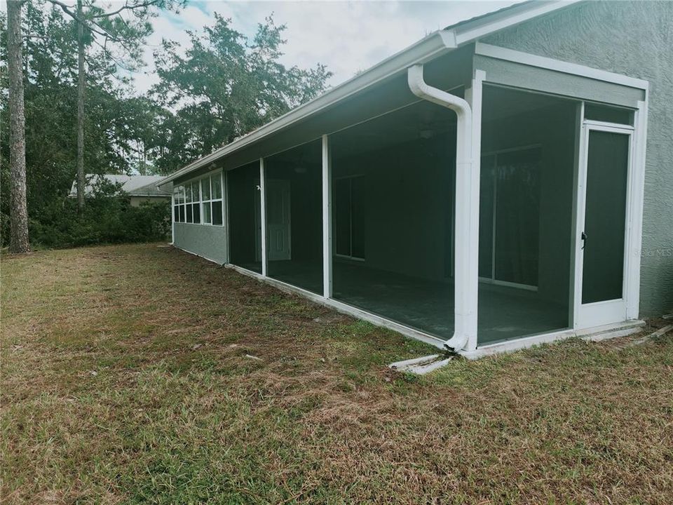 出租: $1,900 (3 贝兹, 2 浴室, 1596 平方英尺)