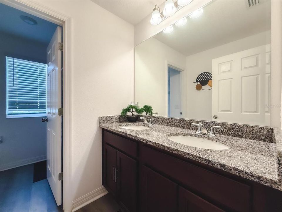 出租: $2,795 (4 贝兹, 3 浴室, 2178 平方英尺)