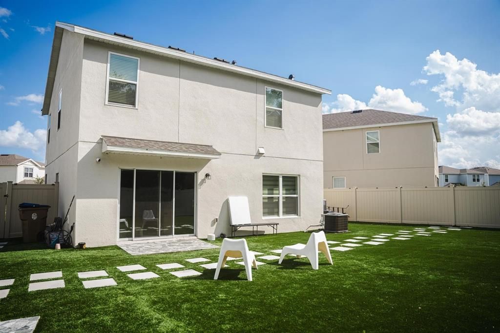 出租: $2,795 (4 贝兹, 3 浴室, 2178 平方英尺)