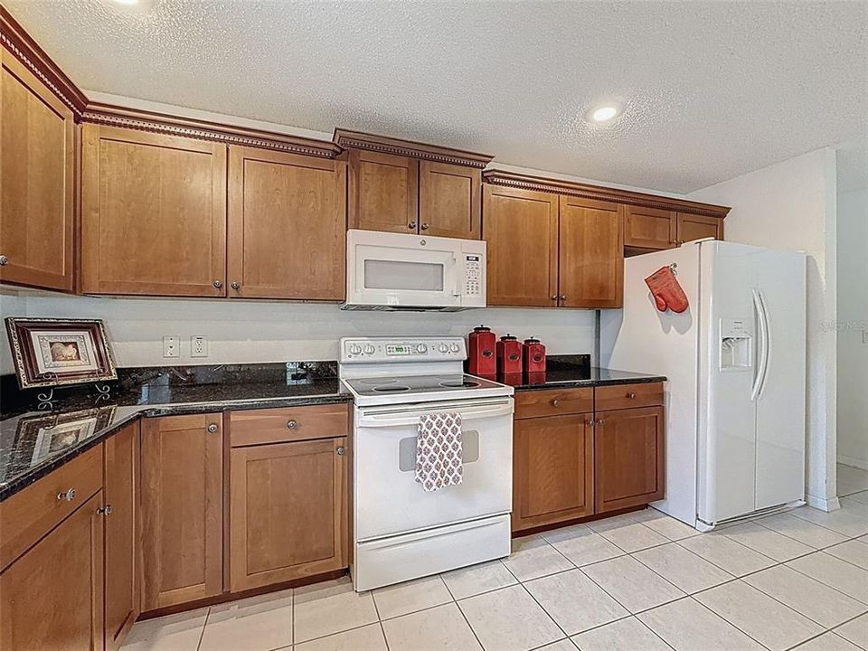 For Sale: $380,000 (3 beds, 2 baths, 1614 Square Feet)