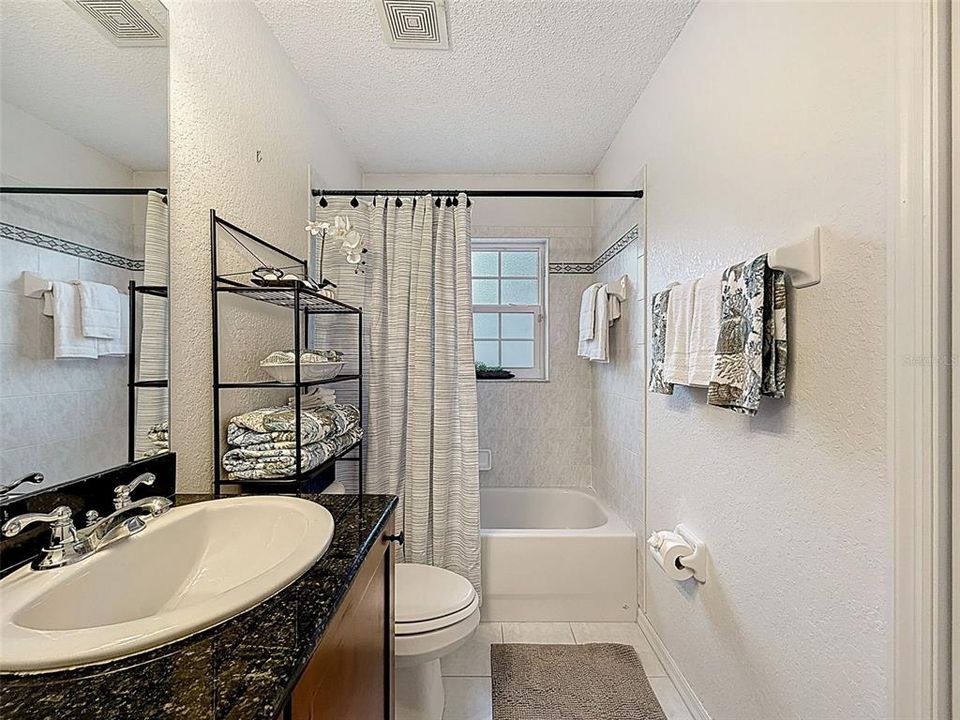 For Sale: $380,000 (3 beds, 2 baths, 1614 Square Feet)