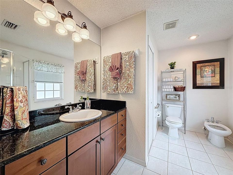 For Sale: $380,000 (3 beds, 2 baths, 1614 Square Feet)