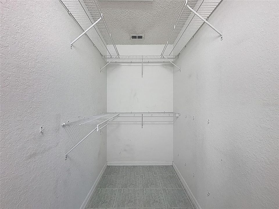 For Sale: $380,000 (3 beds, 2 baths, 1614 Square Feet)