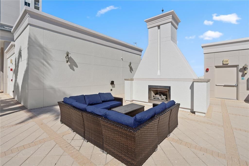 For Sale: $675,000 (2 beds, 2 baths, 1458 Square Feet)