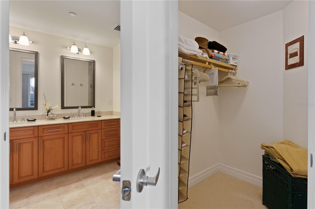 For Sale: $675,000 (2 beds, 2 baths, 1458 Square Feet)