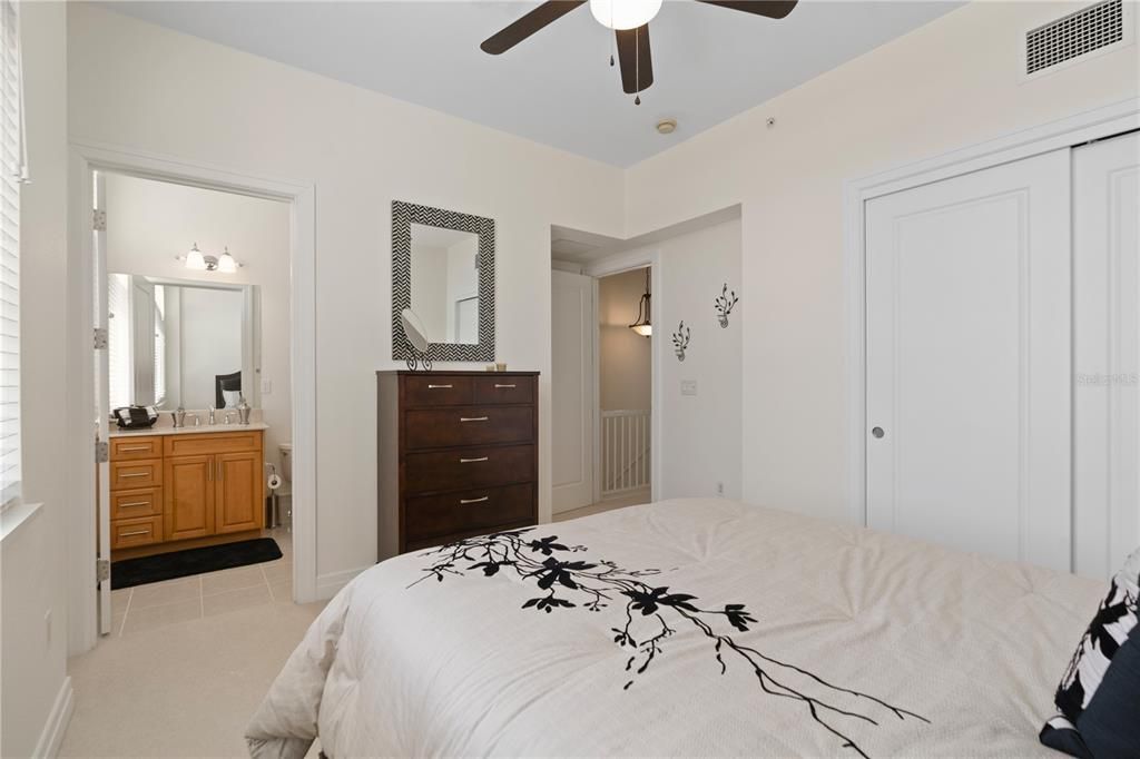 For Sale: $675,000 (2 beds, 2 baths, 1458 Square Feet)