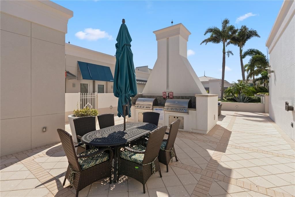 For Sale: $675,000 (2 beds, 2 baths, 1458 Square Feet)