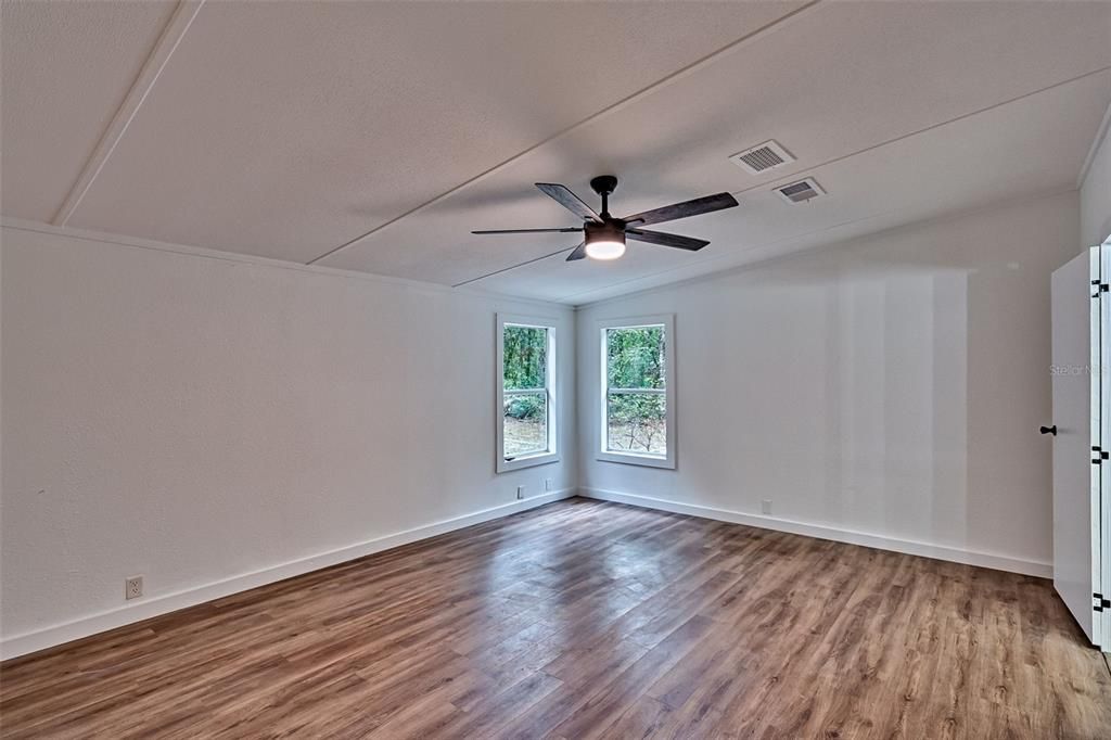 待售: $329,000 (3 贝兹, 2 浴室, 1890 平方英尺)