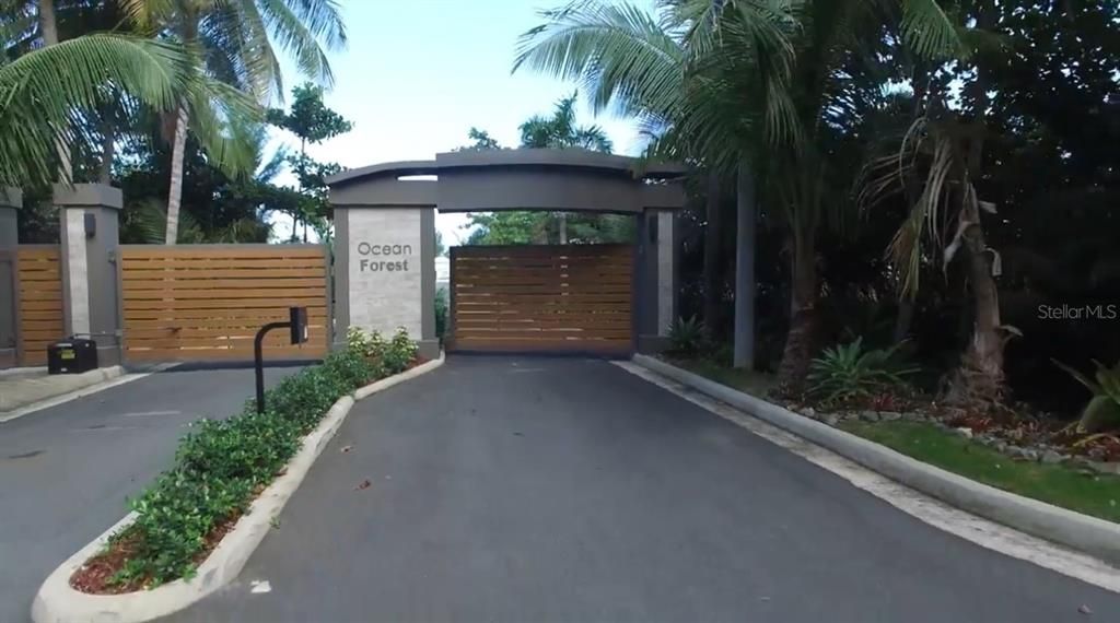 На продажу: $1,569,000 (4 спален, 3 ванн, 2700 Квадратных фут)