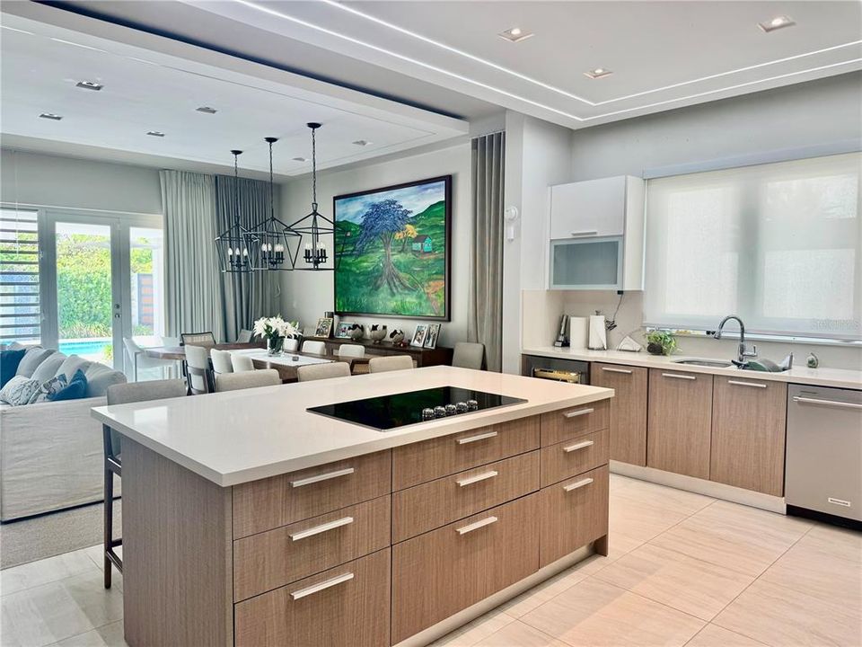 На продажу: $1,569,000 (4 спален, 3 ванн, 2700 Квадратных фут)